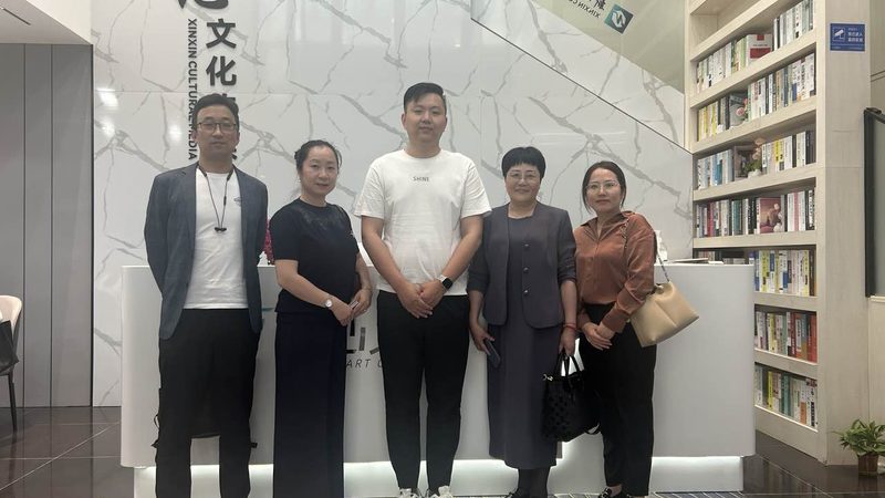灯光设备型号参数解析：活动策划中的关键考量**
